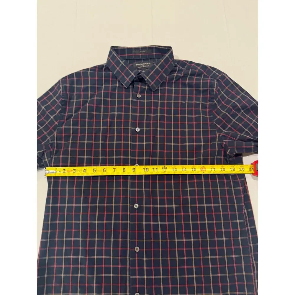 Banana Republic Slim Fit Wrinkle Resistant Plaid Button Up Shirt Men’s L Navy